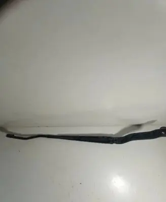 Mitsubishi Outlander Front wiper blade arm