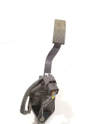 Hyundai Getz Accelerator throttle pedal 327261C800 827261C800 PA66GF35