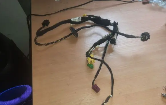 Mercedes-Benz C W204 Front door wiring loom A2045409835