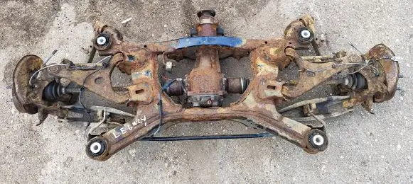 Subaru Legacy Rear axle beam with reductor 
