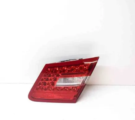 Mercedes-Benz E C207 W207 Tailgate rear/tail lights A2078200464