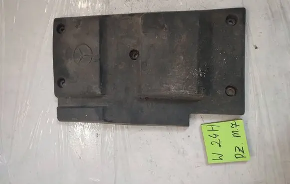 Mercedes-Benz C W202 Engine cover (trim) A6040100267 012488 053389