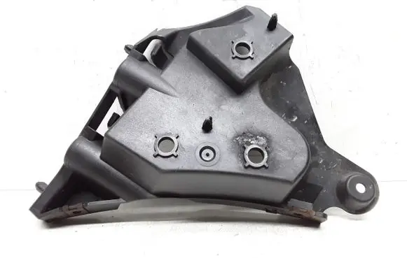 Volvo XC60 Front bumper mounting bracket 30764618