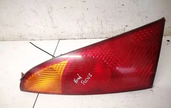 Ford Focus Rear/tail lights XS4113405A