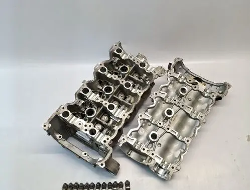 Mercedes-Benz E W213 Engine head R2760162400 A2760161200