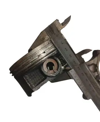 Subaru Legacy Piston with connecting rod