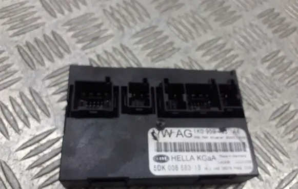 Seat Leon (1P) Central body control module 5DK008583-18