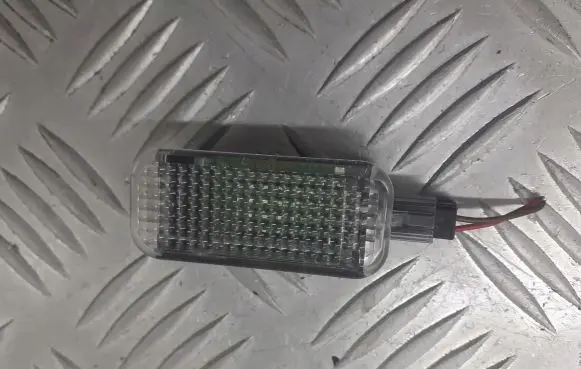 Audi A6 S6 C6 4F Rear seat light 4E0947415