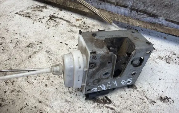 Audi A4 S4 B5 8D Front door lock 8D1837015F