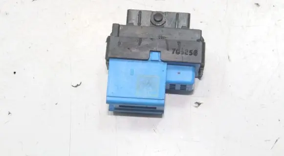 Opel Mokka Central locking switch button 95299160