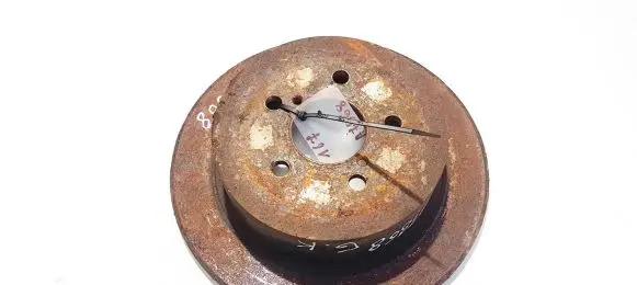 Subaru Outback Rear brake disc neventiliuojamas