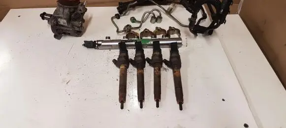 Mini One - Cooper Clubman R55 Fuel injection system set 0445010519 0445110401 0445214237