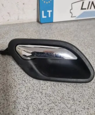 BMW 5 E39 Rear door interior handle 8226050