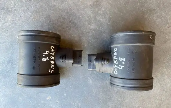 Porsche Cayenne (9PA) Mass air flow meter 0280218198 7L5906461B