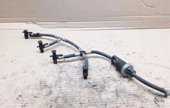 Toyota Auris 150 Fuel return line/hose 237600W210