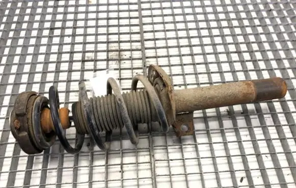Skoda Octavia Mk2 (1Z) Front shock absorber/damper