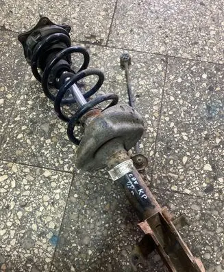Honda CR-V Front shock absorber/damper