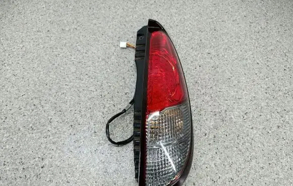 Peugeot iOn Rear/tail lights 1146386R