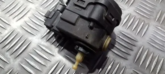 Renault Laguna II Headlight level adjustment motor 8200006664