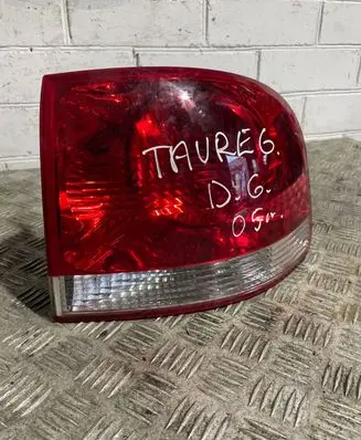 Volkswagen Touareg I Rear/tail lights 28258002