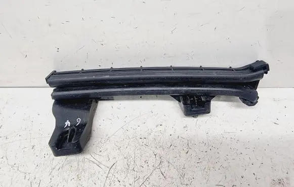 Renault Arkana Rear door windshield rail 822160931R