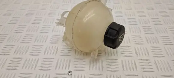 Peugeot 308 Coolant expansion tank/reservoir 9678514680 9678125880