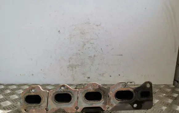 Ford Kuga II Exhaust manifold