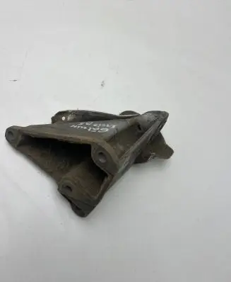 Audi A4 S4 B5 8D Gearbox mounting bracket 8D0399113A
