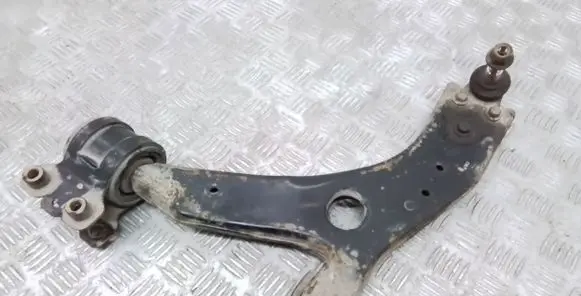 Volvo C30 Front lower control arm/wishbone 3M513A424EM