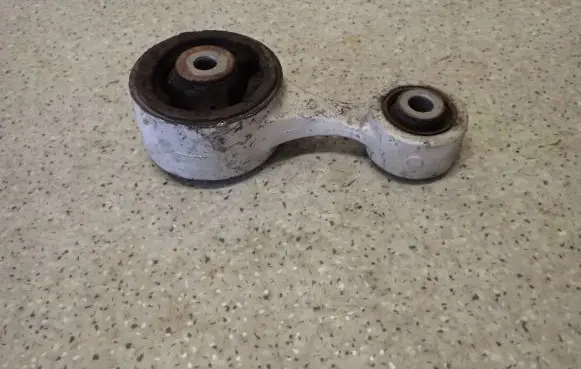 Honda Civic Engine mount vacuum valve 