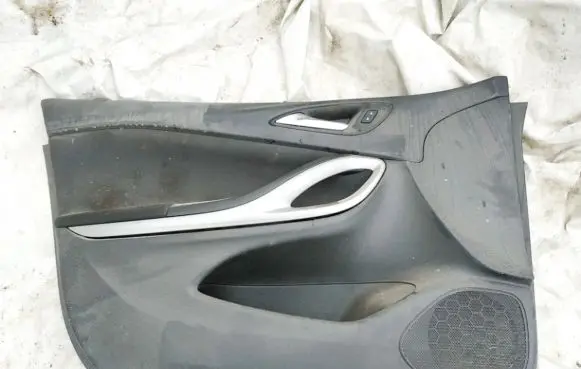 Opel Astra K Front door card panel trim 39090555