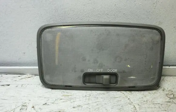 Toyota Land Cruiser (J120) Rear seat light