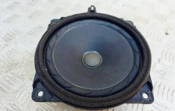 KIA Carens III Front door speaker 96330A4000