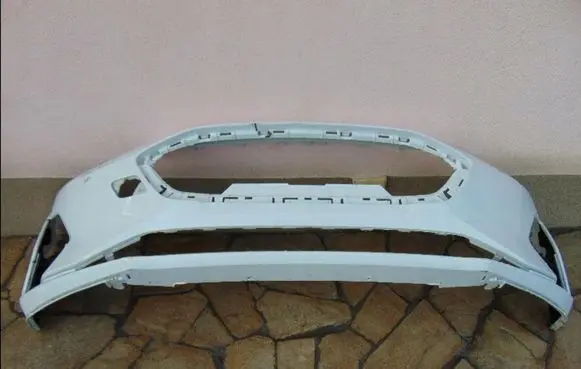 Ford Focus Front bumper JX7B17757A