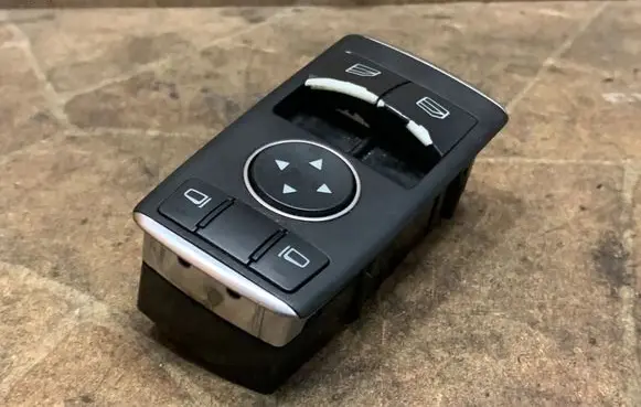 Mercedes-Benz SLK R172 Electric window control switch A1729057000
