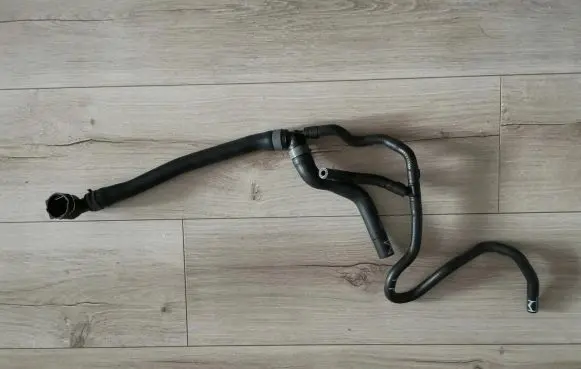 Audi Q2 - Engine coolant pipe/hose 5Q0122101HG