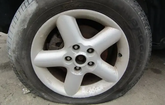 Nissan X-Trail T30 R12 alloy rim 