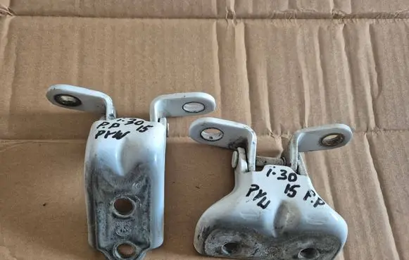 Hyundai i30 Front door hinge set 