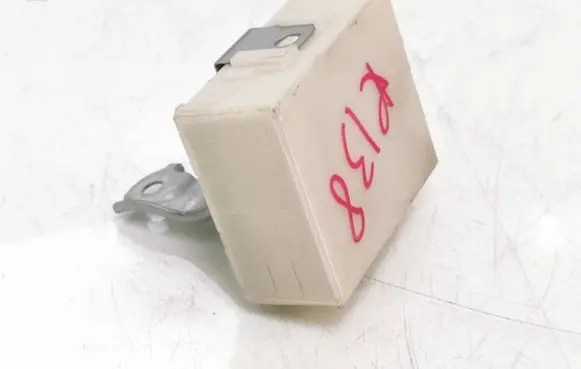 Toyota Avensis T250 Door central lock control unit/module 8974105071