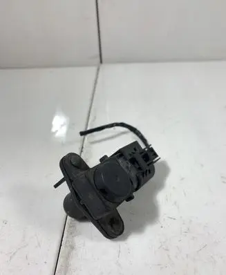 BMW 1 E81 E87 Air pressure sensor 756678402