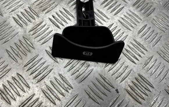 Mercedes-Benz E W211 Hand brake release handle 2114270020 70050001