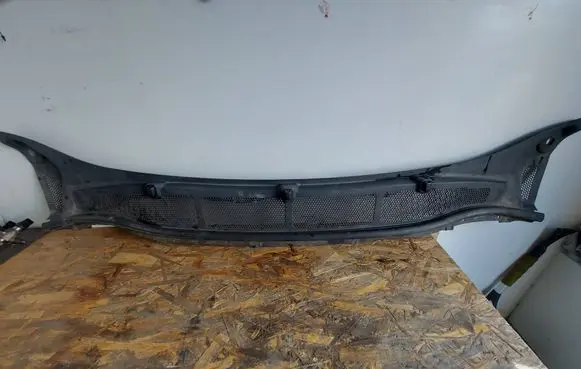Ford Galaxy Wiper trim EM2BR02216AC EM2BR02216BE