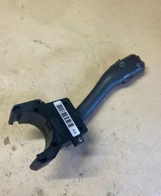 Volkswagen PASSAT B5.5 Indicator stalk 4B0953503G CZK0301202022