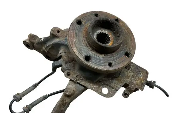 Renault Clio IV Front wheel hub spindle knuckle 