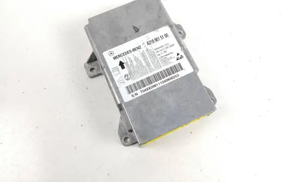 Mercedes-Benz CLS C218 AMG Airbag control unit/module A2189015100 5WK44303