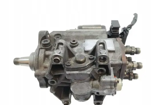 Audi A6 S6 C5 4B Fuel injection high pressure pump 0470506037