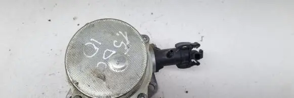 Renault Megane III Vacuum pump 8201005306B
