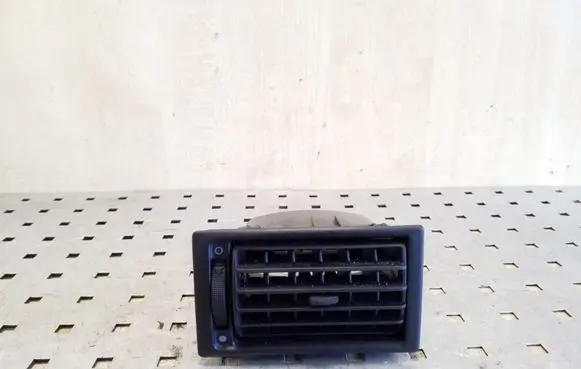 Volkswagen Transporter - Caravelle T4 Dashboard side air vent grill/cover trim 7D1819703 701819709A