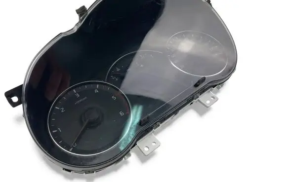 KIA Carens III Speedometer (instrument cluster) 94002A4700