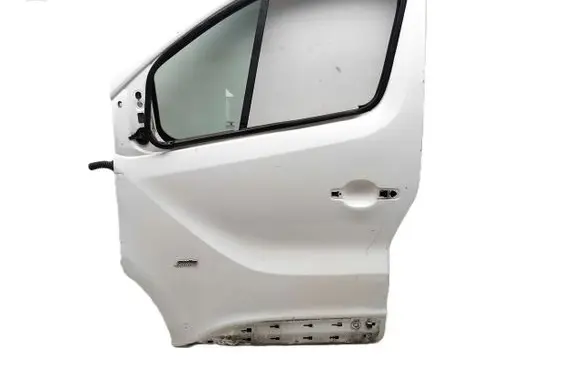 Opel Vivaro Front door